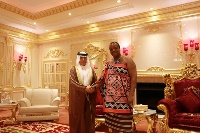 ملك مملكة إي سواتيني يستقبل سفير دولة قطر