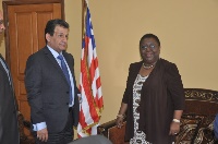 وزيرة خارجية ليبيريا تجتمع مع القائم بالأعمال القطري 