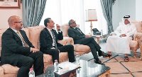 وزير الدولة للشؤون الخارجية يجتمع مع سفيري بريطانيا وفرنسا والقائم بالأعمال الأمريكي
