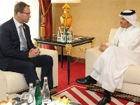 وزير الخارجية يجتمع مع نظيره السوداني ووزير شؤون الشرق الأوسط البريطاني