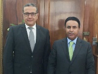 وزير الاقتصاد والمالية المغربي يجتمع مع سفير قطر