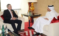 وزير الخارجية يجتمع مع عدد من المسؤولين على هامش منتدى الدوحة