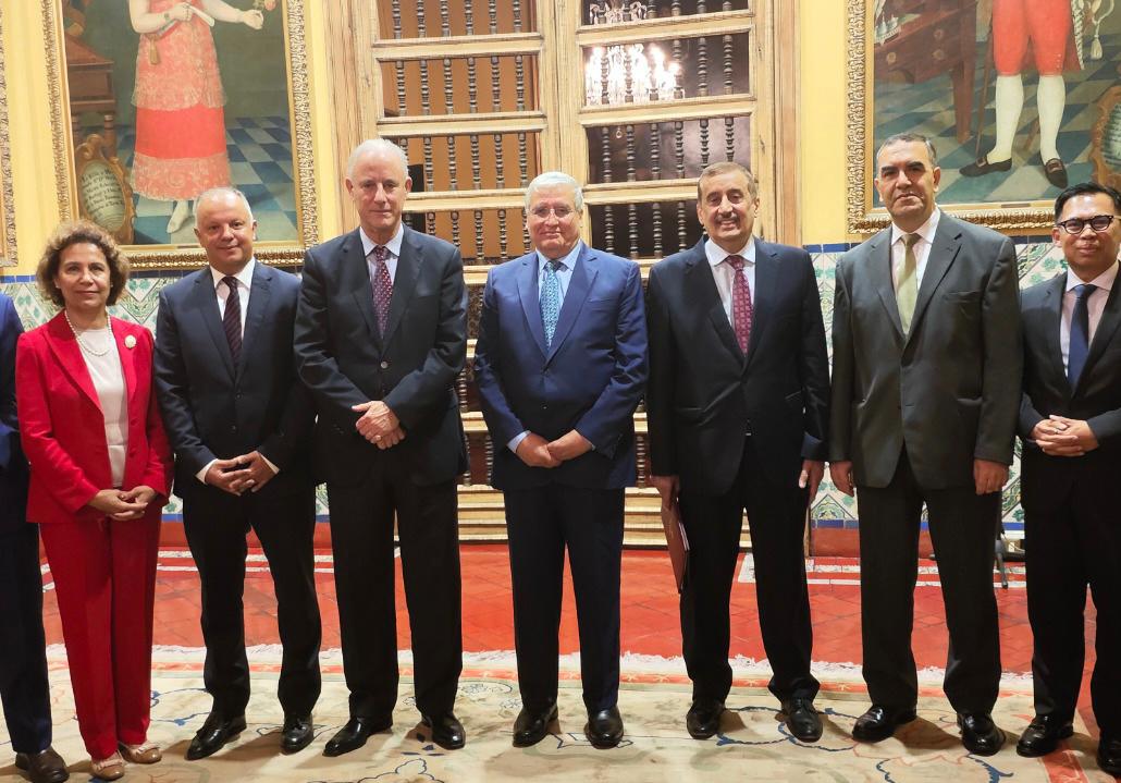سفير دولة قطر يشارك في اجتماع وزير خارجية البيرو مع رؤساء البعثات العربية والإسلامية 
