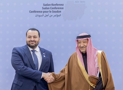 وزير الدولة بوزارة الخارجية يجتمع مع مسؤولين على هامش المؤتمر الدولي الثالث حول السودان