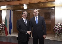 الرئيس البلغاري يستقبل سفير قطر 