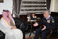 مدير الأمن العام الأردني يلتقي سفير دولة قطر 