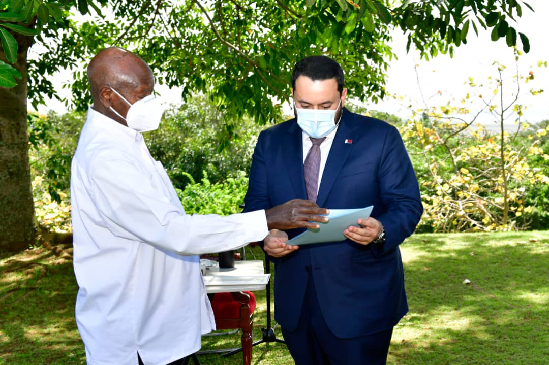 HH the Amir Sends Written Message to President of Uganda