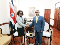 نائبة رئيس كوستاريكا تجتمع مع سفير قطر