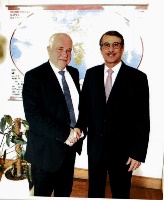 سكرتير رئيس جمهورية بلغاريا يجتمع مع سفير قطر 