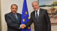 المفوض الأوروبي لشؤون الهجرة والداخلية والمواطنة يجتمع مع رئيس بعثة قطر لدى الاتحاد الأوروبي
