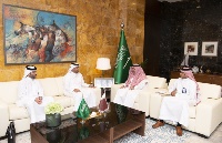 رئيس الهيئة العامة للطيران المدني في السعودية يجتمع مع سفير دولة قطر 