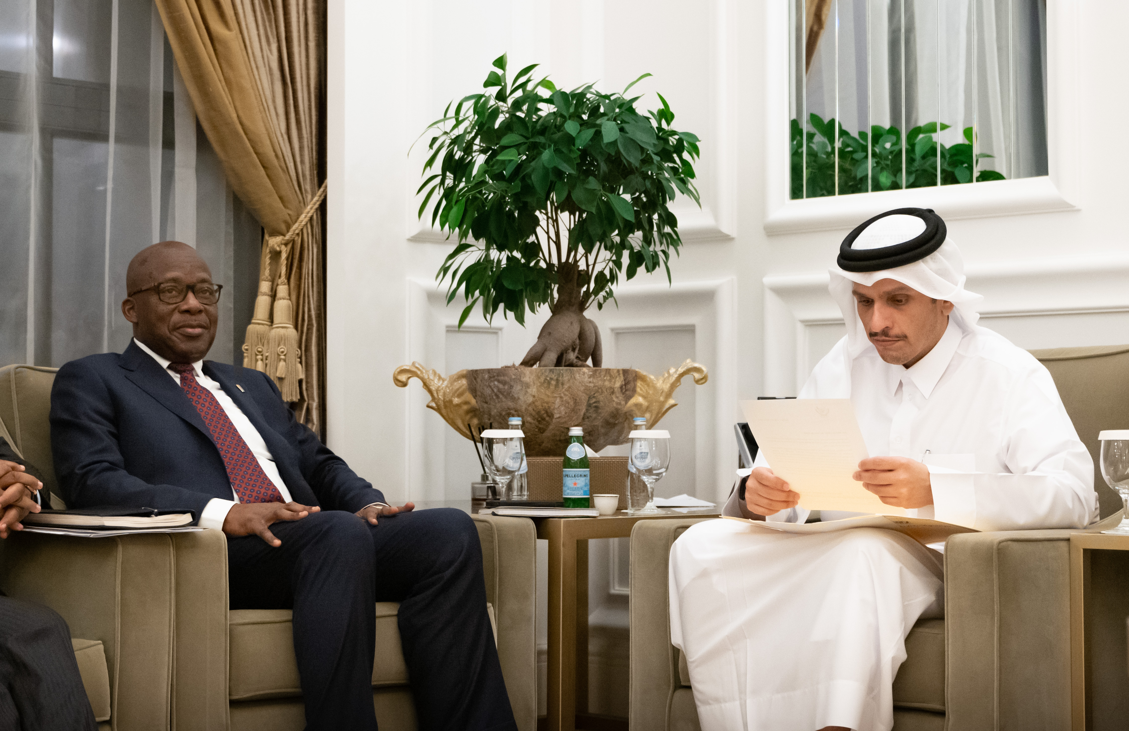 HH the Amir Receives Written Message from President of the Democratic Republic of Congo