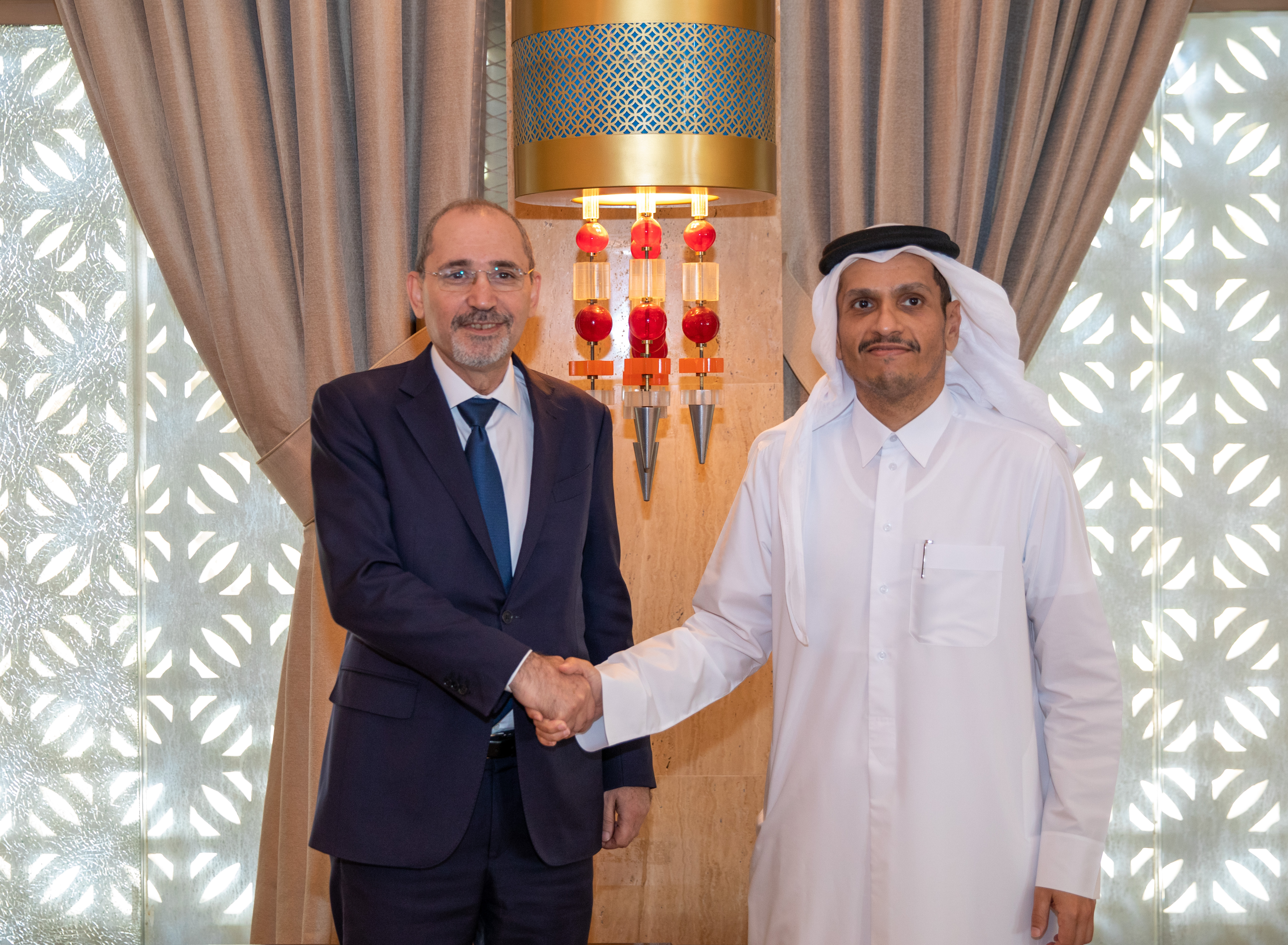 Deputy Prime Minister and Minister of Foreign Affairs Meets Jordanian Counterpart