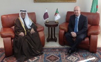 وزير المالية الجزائري يجتمع مع سفير قطر 