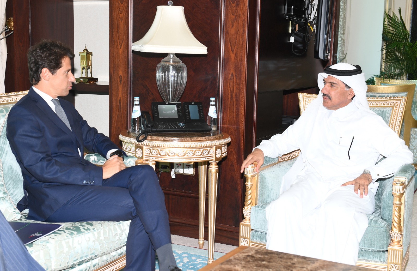 Secretary-General of Ministry of Foreign Affairs Meets Italian Ambassador