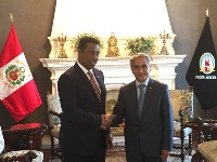 رئيس المحكمة العليا في البيرو يجتمع مع القائم بالأعمال القطري 