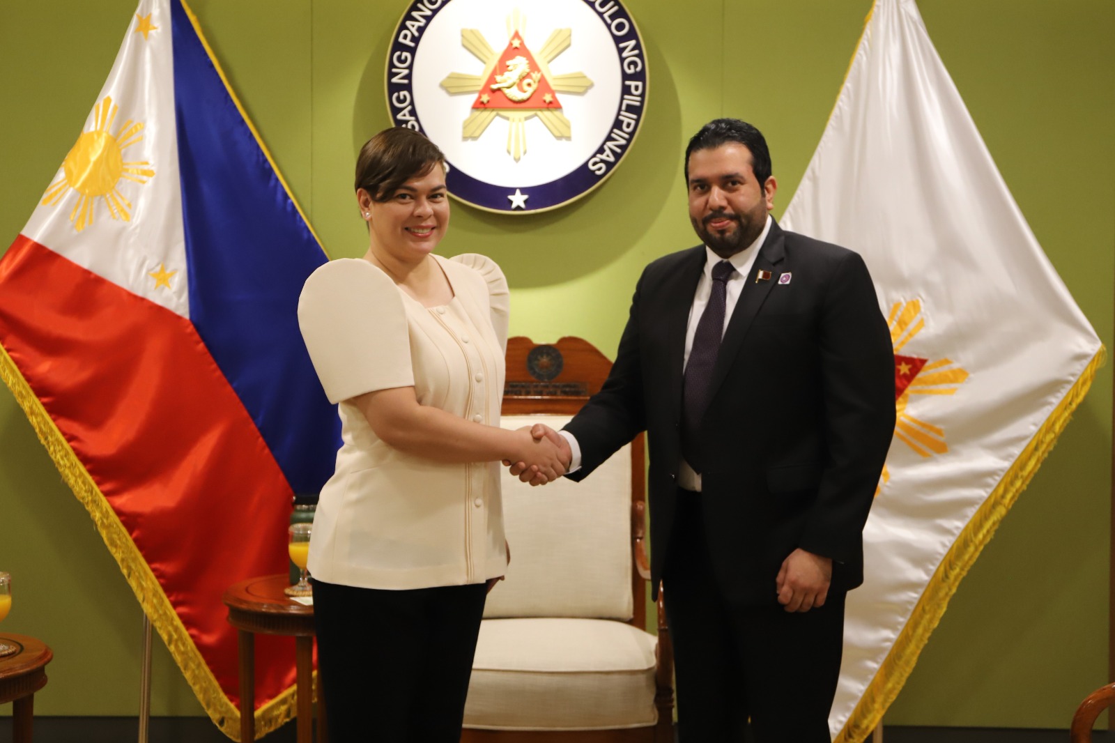 Philippine Vice President Meets Qatari Ambassador