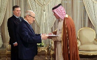 Tunisian President Receives Copy of Credentials of Qatari Ambassador