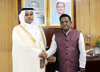 وزير الطيران المدني في بنغلاديش يجتمع مع سفير قطر