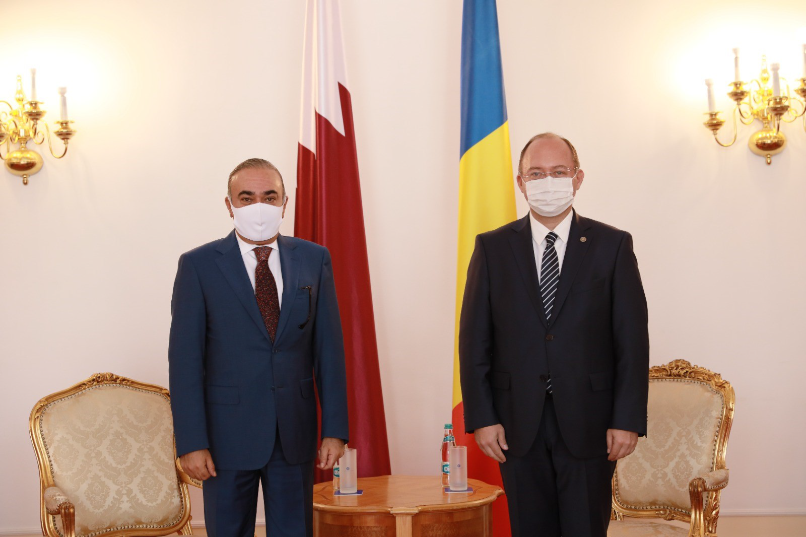 Romanian Foreign Minister Meets Qatar's Ambassador