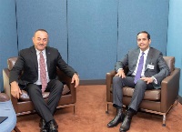 نائب رئيس مجلس الوزراء وزير الخارجية يجتمع مع وزير الخارجية التركي