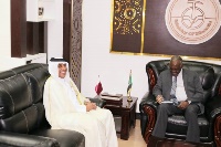 وزير المعادن السوداني يجتمع مع سفير دولة قطر