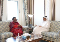 نائب رئيس مجلس الوزراء وزير الخارجية يجتمع مع وزيرة العلاقات والتعاون الدولي في جنوب إفريقيا