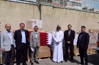 سفارة قطر لدى إيران تسلم المساعدات الطبية العاجلة إلى وزارة الصحة والتعليم الطبي الإيرانية