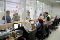 Qatar Committee Begins Disbursing Cash Assistance to 100,000 Families in Gaza