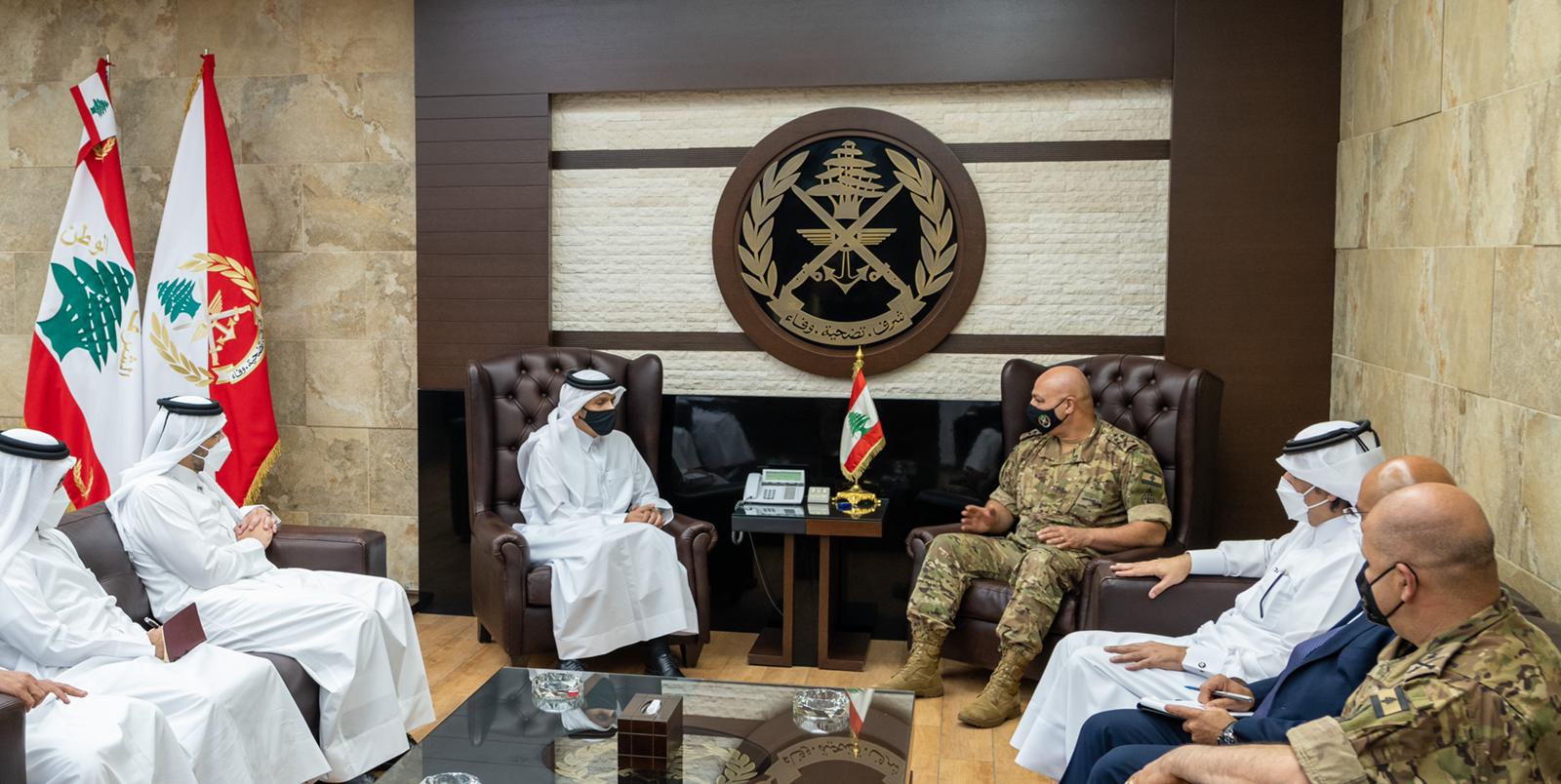 نائب رئيس مجلس الوزراء وزير الخارجية يجتمع مع قائد الجيش اللبناني