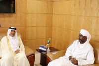وزير الشؤون الدينية والأوقاف السوداني يجتمع مع سفير دولة قطر 
