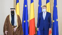 رئيس رومانيا يتسلم أوراق اعتماد سفير دولة قطر