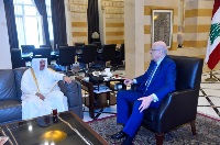 رئيس مجلس الوزراء اللبناني يجتمع مع سفير دولة قطر 