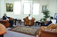 وزير الخارجية اللبناني يجتمع مع سفير دولة قطر 