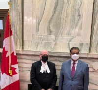 رئيس مجلس الشيوخ الكندي يجتمع مع سفير دولة قطر