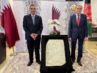 سفارة قطر بماليزيا تتسلم قطعة أثرية أفغانية لنقلها للمتحف الوطني في كابول