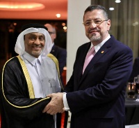 سفير قطر يشارك في حفل استقبال أقامه رئيس كوستاريكا بمناسبة تقلده السلطة