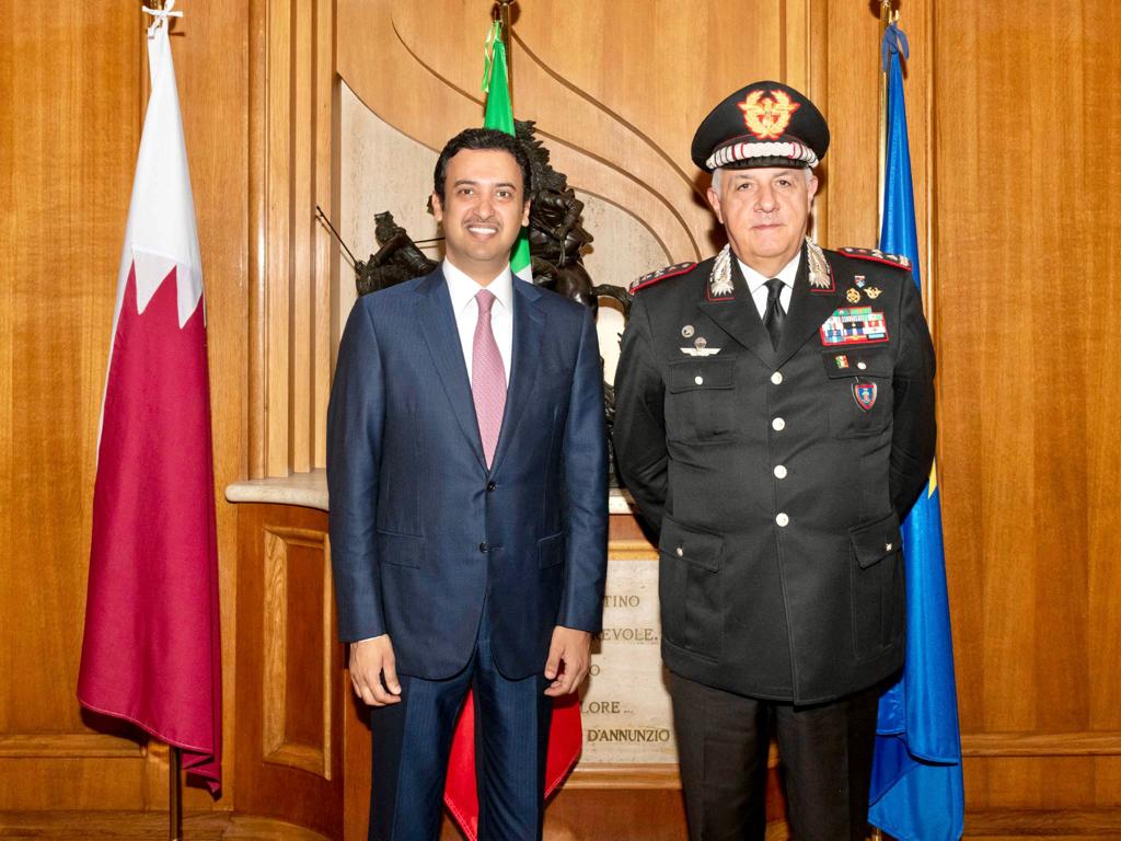 القائد العام لقوات سلاح الدرك الإيطالية يجتمع مع سفير دولة قطر