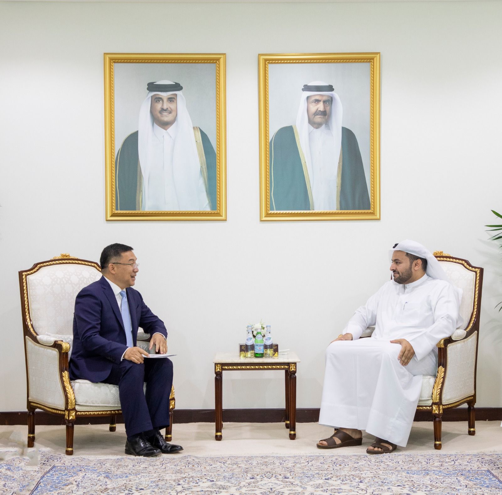 Assistant Foreign Minister for Regional Affairs Meets Chinese Ambassador