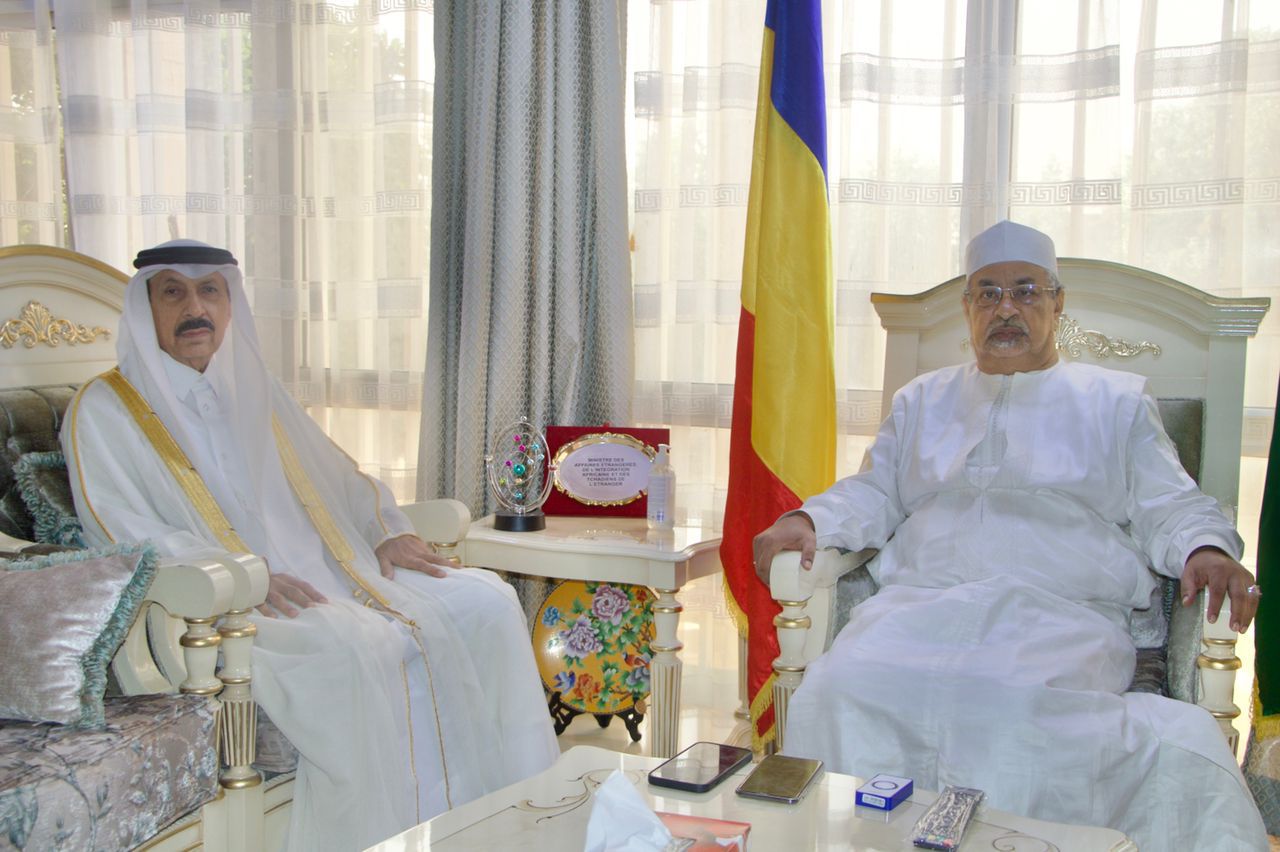 Chadian Foreign Minister Meets Qatari Charge d'Affaires