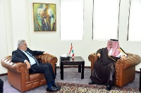 وزير الخارجية اللبناني يجتمع مع سفير دولة قطر
