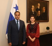 وزيرة خارجية بنما تجتمع مع سفير دولة قطر