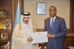 رئيس مجلس الوزراء يبعث رسالة خطية إلى رئيس وزراء الصومال