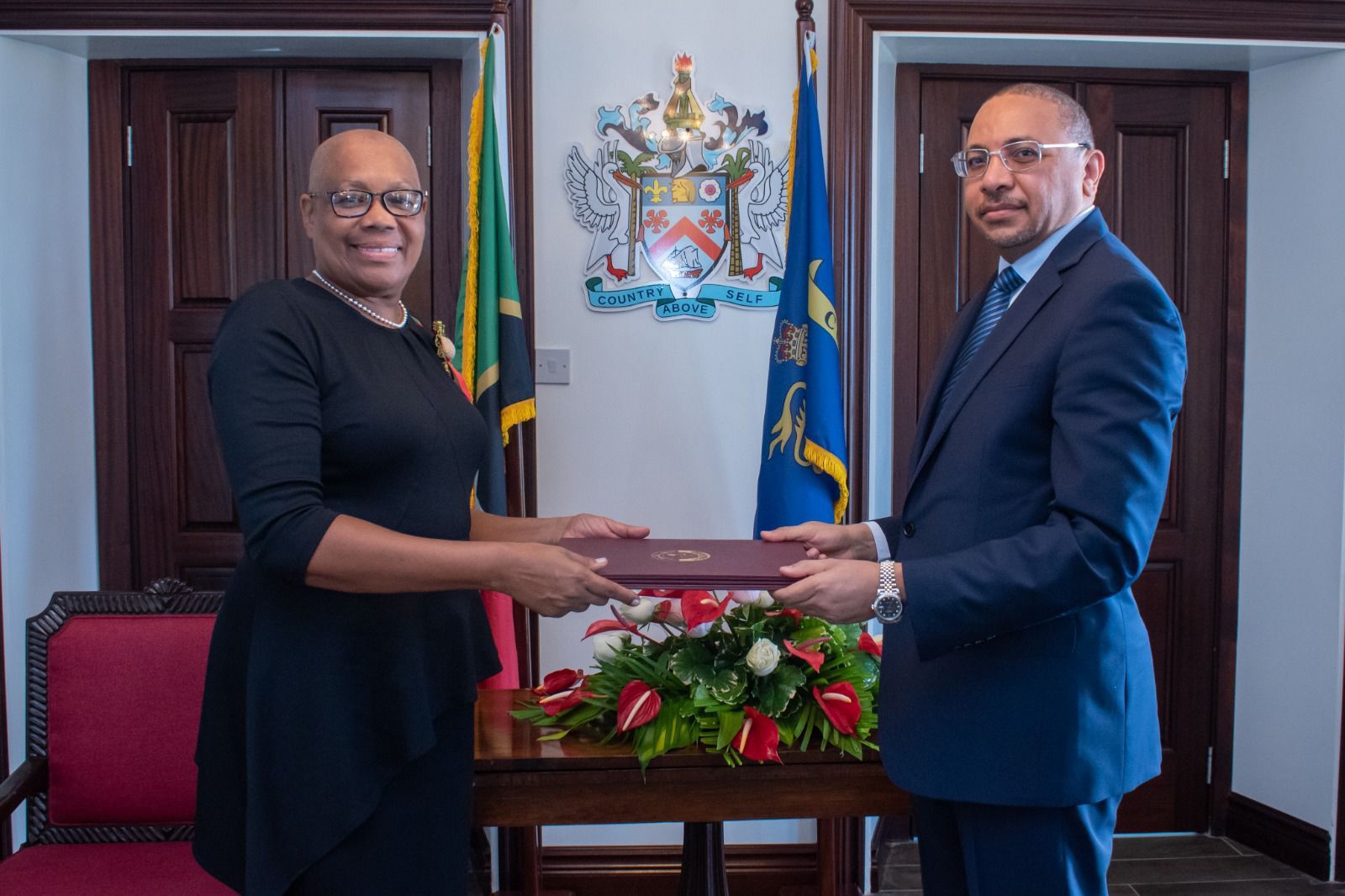 Governor-General of Saint Kitts and Nevis Receives Credentials of Qatar's Ambassador