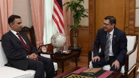 Secretary General of Malaysian Foreign Ministry Meets Qatar Ambassador