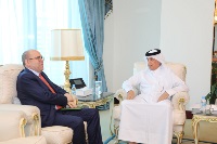 وزير الدولة للشؤون الخارجية يجتمع مع سفير تونس