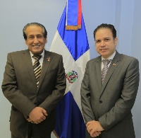 نائب وزير خارجية الدومينيكان يجتمع مع سفير دولة قطر
