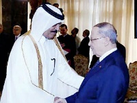 الرئيس اللبناني يستقبل سفير قطر