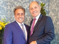 رئيس البرلمان النمساوي يجتمع مع سفير قطر