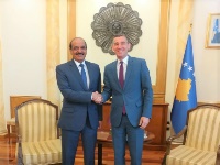 رئيس البرلمان بجمهورية كوسوفو يجتمع مع سفير قطر